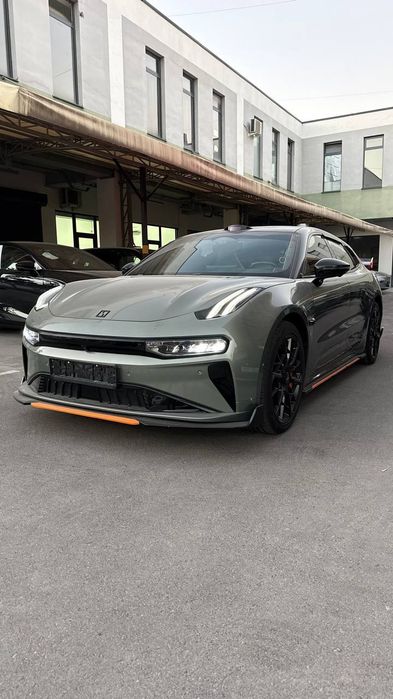 ZEEKR 001 YOU - Z SPORT 100kWh 4WD полный фулл
