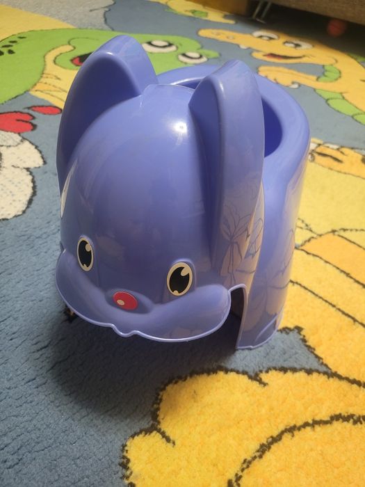 Продам детский горшок