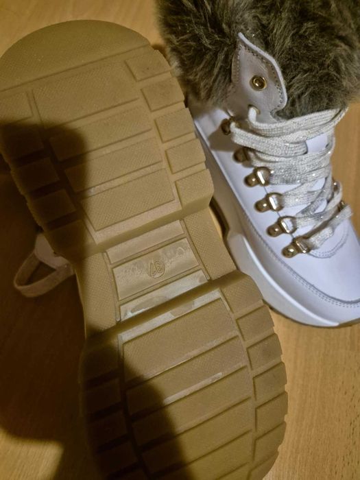 Зимни дамски обувки Togoshi 37