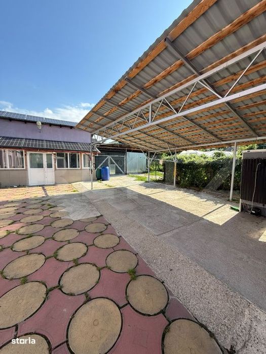 Casa P+1+M, 197 mp, teren 2.714 mp, zona Pucioasa