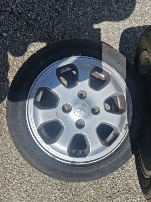 Гуми с джанти за Mitsubishi Colt