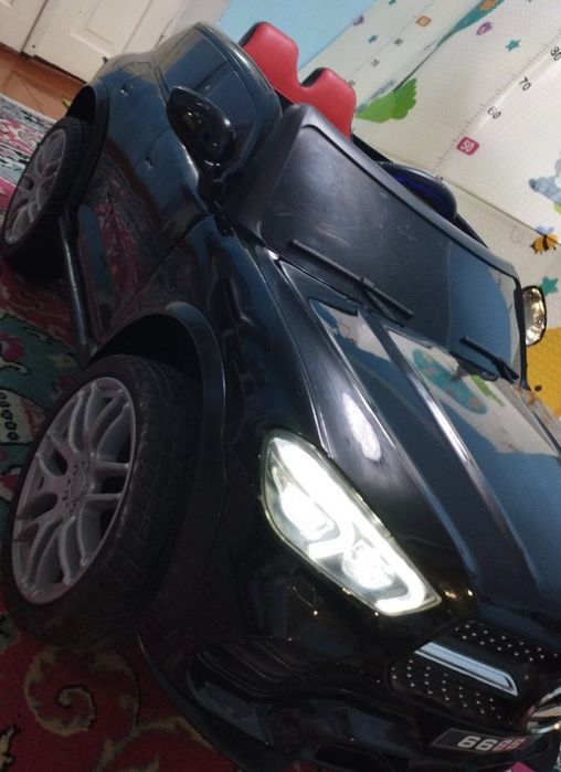 Продам детскую машину