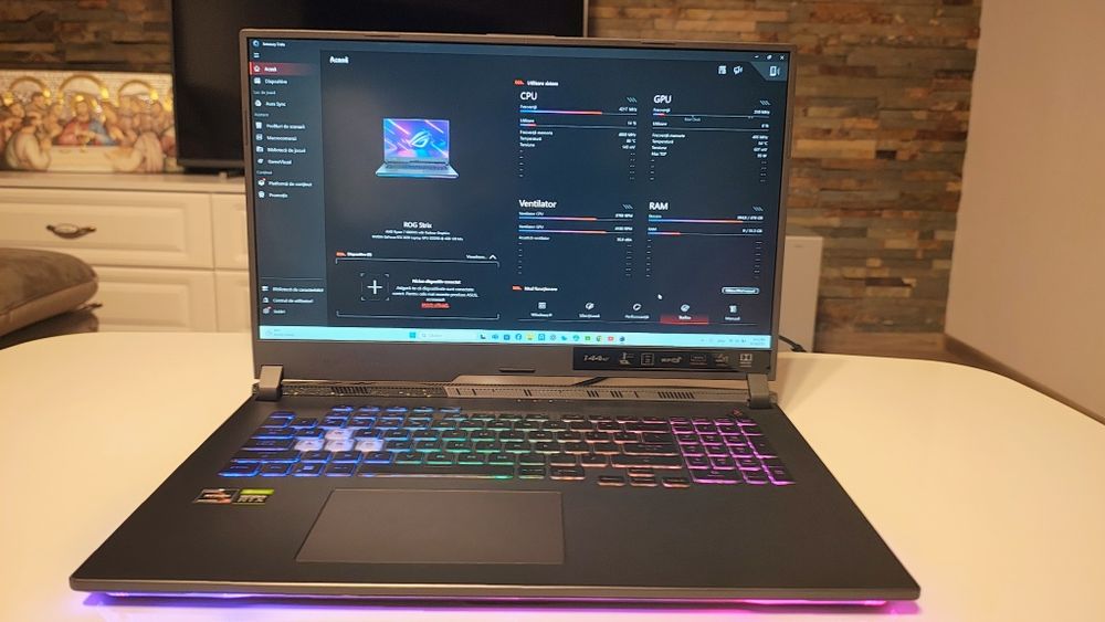 Laptop Gaming ASUS ROG Strix G17 – Ryzen 7, RTX 3050, 32GB RAM, 512GB