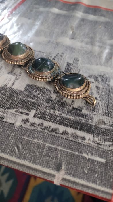 БГ. Възрожденска гривна