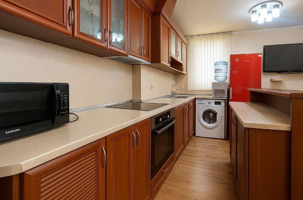 Дава се под наем Тристаен апартамент в Варна, Цветен квартал - 65 кв.м за 550 € - Снимка #2