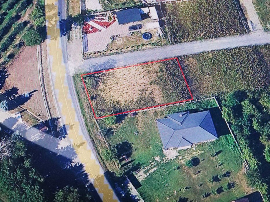 Teren intravilan de vânzare - Dealul Dumitrei – zona Icar – Pico Verde