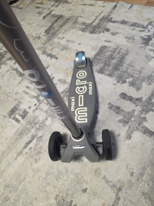 Trotineta Micro-maxi Delux
