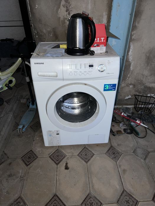 Продам стиральную машинку