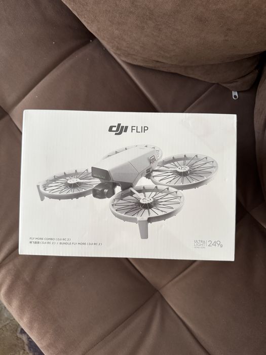 Чисто нов дрон DJI Flip Fly More Combo + RC 2