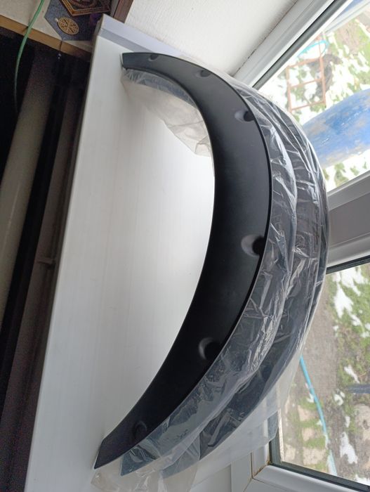 Фендеры , расширители арок, универсальные.