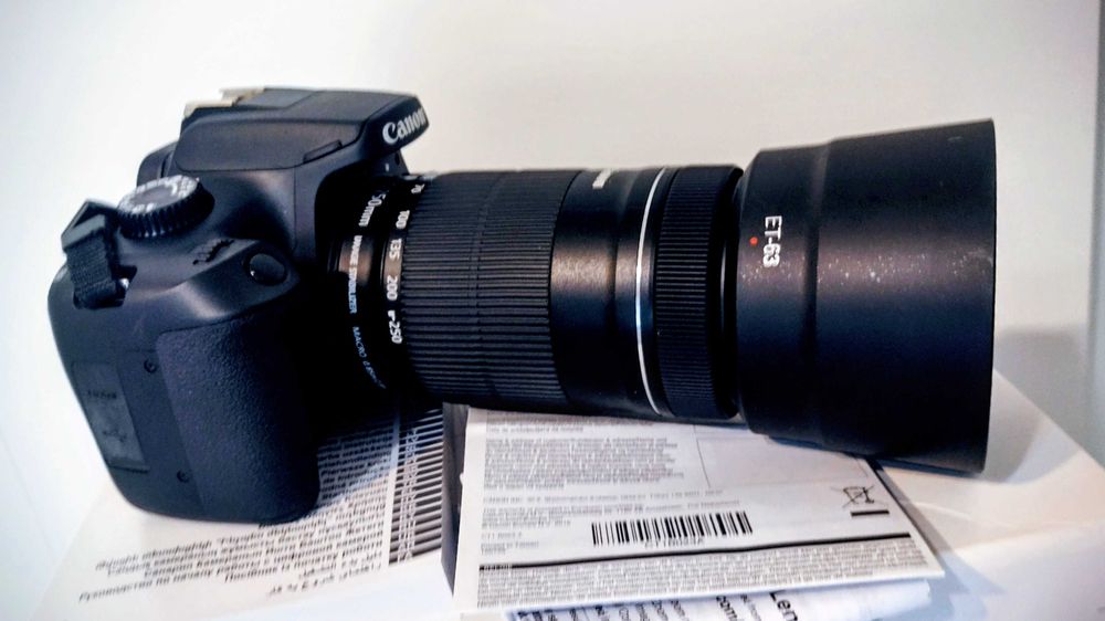 Canon EOS4000D фотоапарат+ EFS 55-250