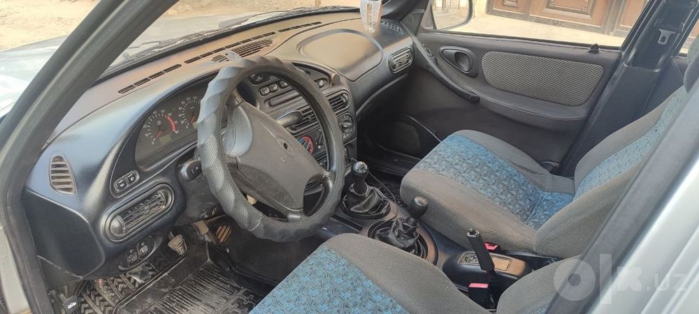 Chevrolet Niva 2004