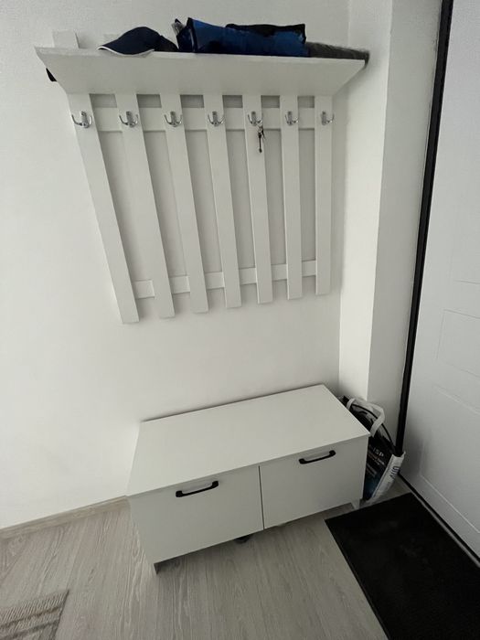 Прихожая с зеркалом