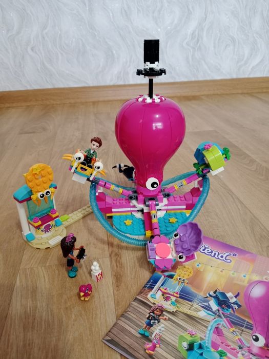 Продам конструктор Лего.