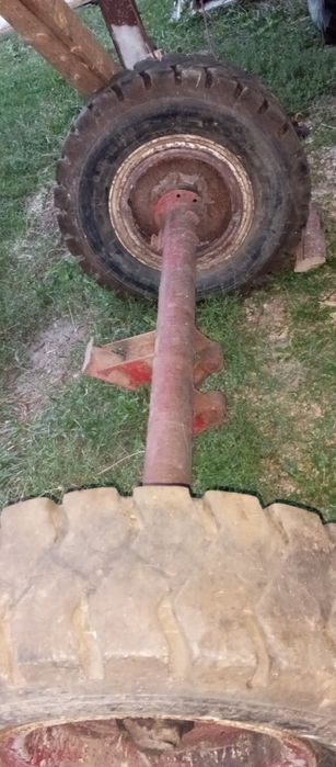 Axa remorca cu roți