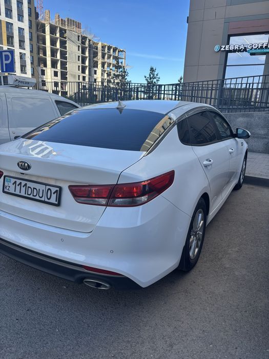 Kia k5.