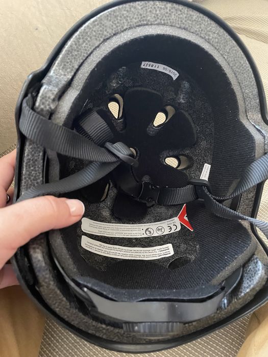 Каска drag ,нова ! С размер !