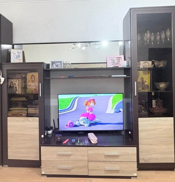 Продам стенку в гостиную