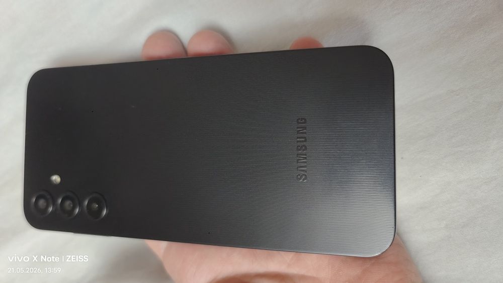 Продавам Samsung Galaxy A14