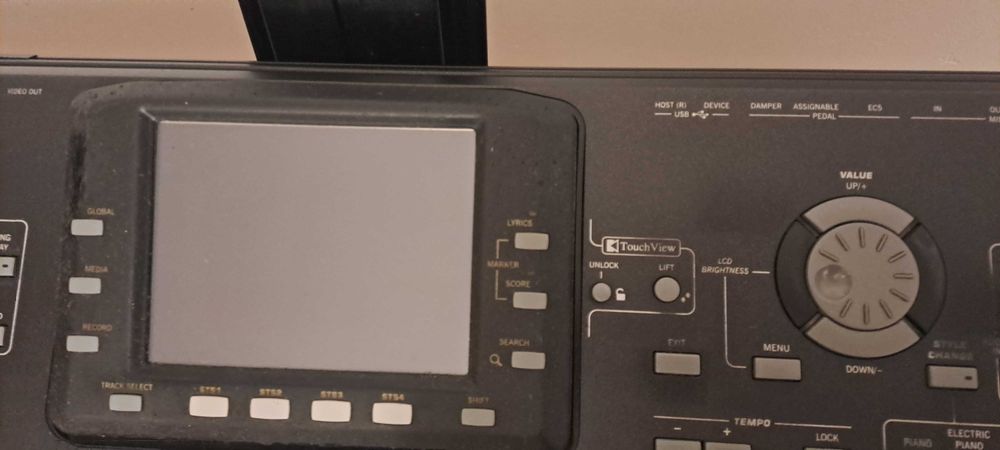 Korg pa3x 76 international