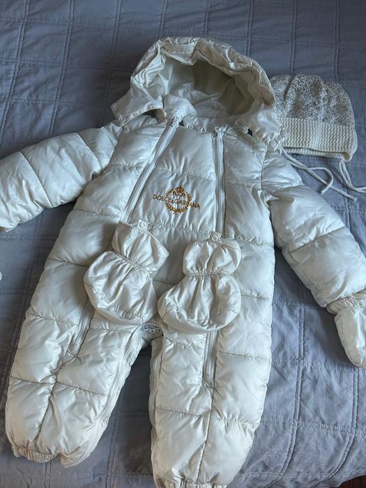 Продам комбинезон на девочку