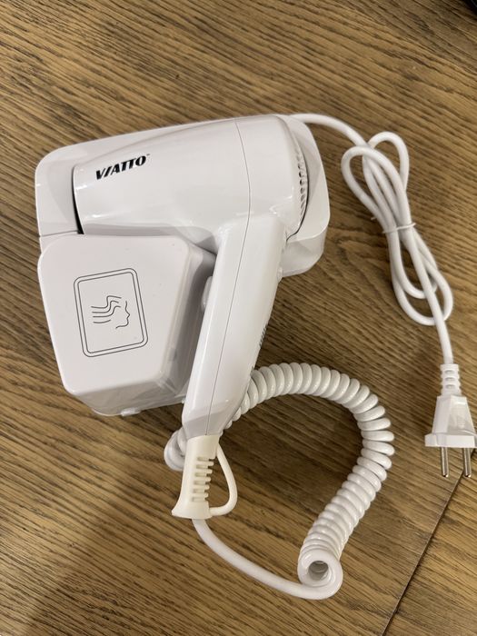 Продаю настенный обычный фен VA-HDW6200