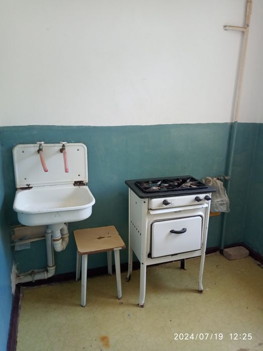 Срочно продам квартиру 1х комнатную в чирчике