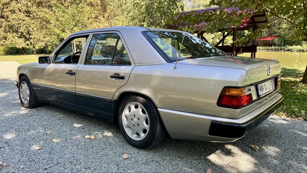 Mercedes Benz W124 250D inmatr oct. 2024 accept schimb