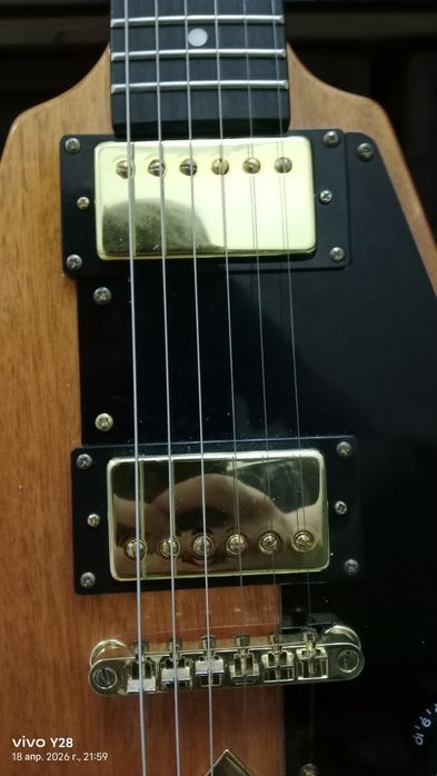 Гитара Gibson flying V