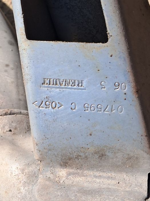 Крайно гърне рено лагуна 2