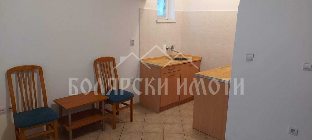 Дава се под наем Офис в Велико Търново, Център - 70 кв.м за 510 € - Снимка #2