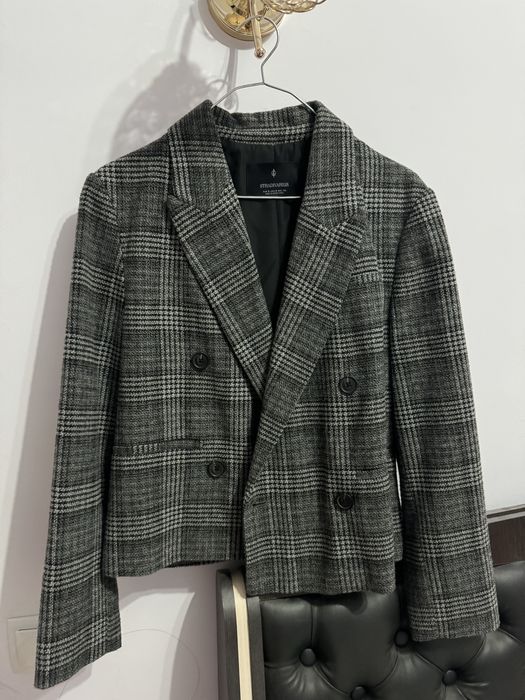 Пиджак кроп stradivarius