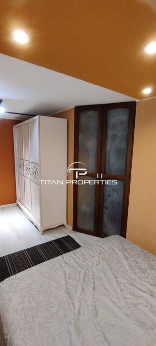 Тристаен имот с АКТ 16 в село Равда сголяма тераса