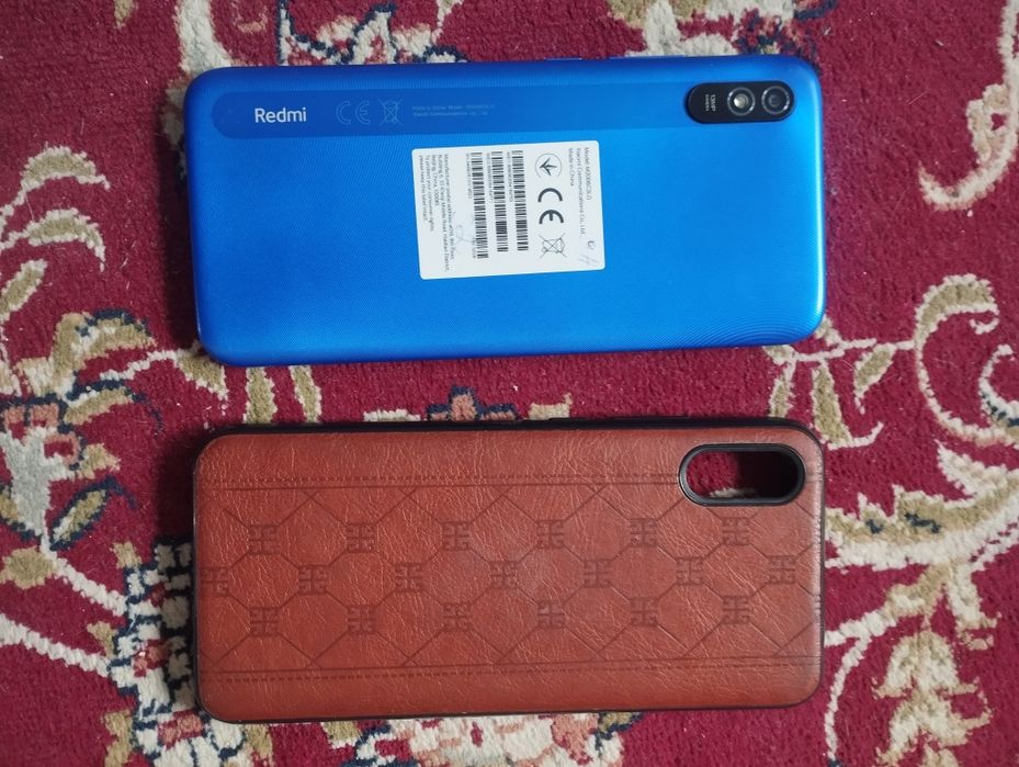 Продам два телефона Redmi