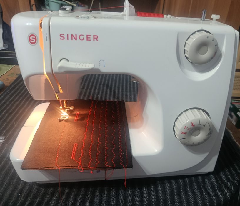 Mașina cusut Singer Smart 2