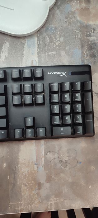 Клавиатура игровая Hyperx