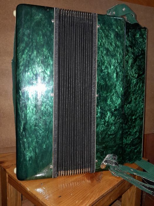 Баян, в отличном состоянии!