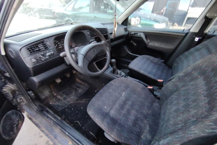 Alternator Volkswagen VW Golf 1996 1.6 MT (75 hp)