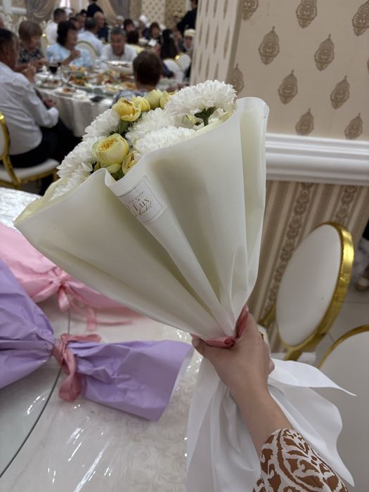 Свежие букеты цветов