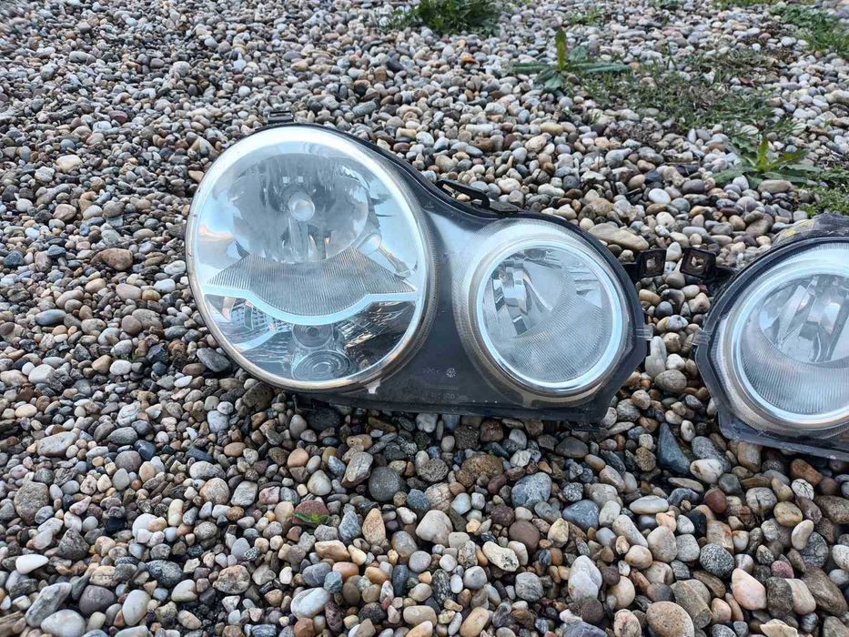 ляв и десен фар за фолксваген поло 02 - 05 VOLKSWAGEN POLO