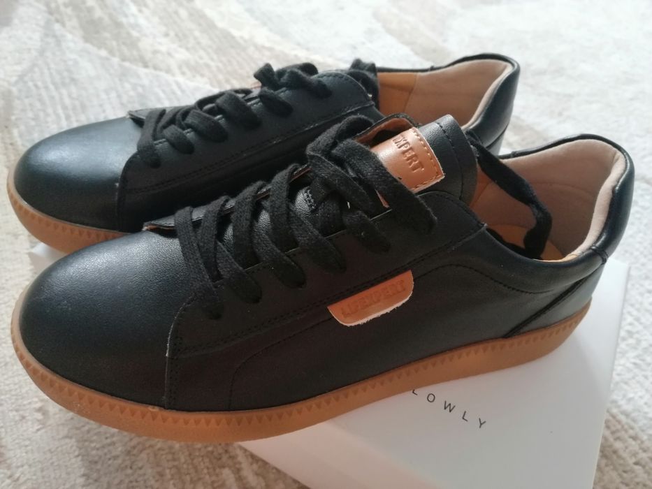 Новые кеды, кожа. Размер 39