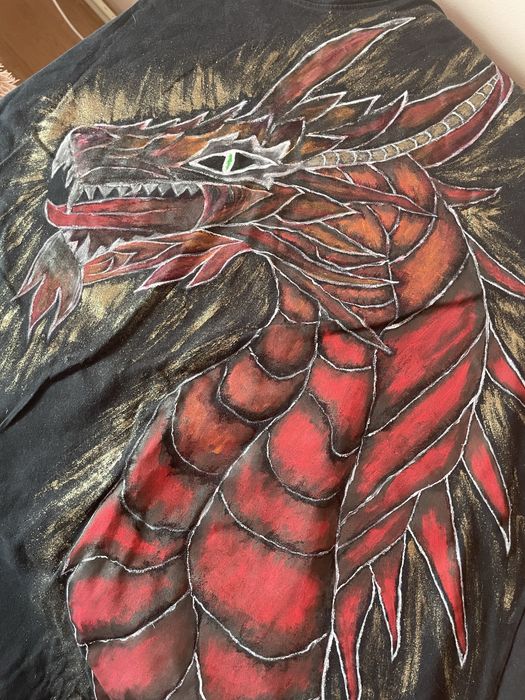Tricou pictat manual – design dragon