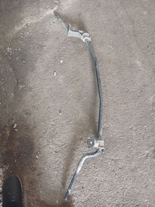 Передний стабилизатор Мерседес 124 всборе