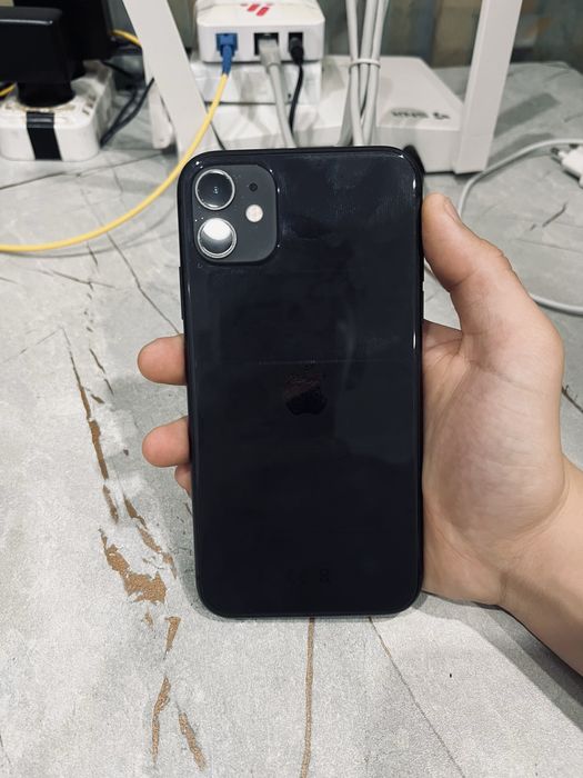Продам Iphone 11