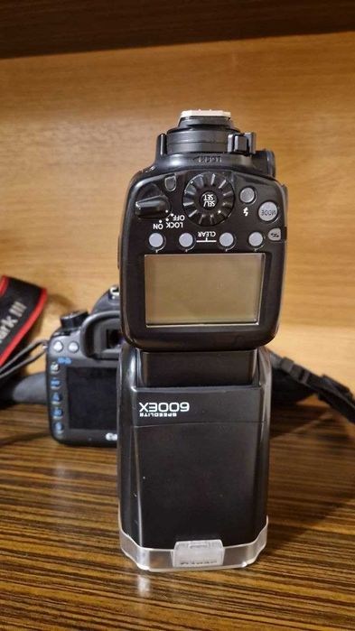 Фотоаппарат Canon "зеркалка"