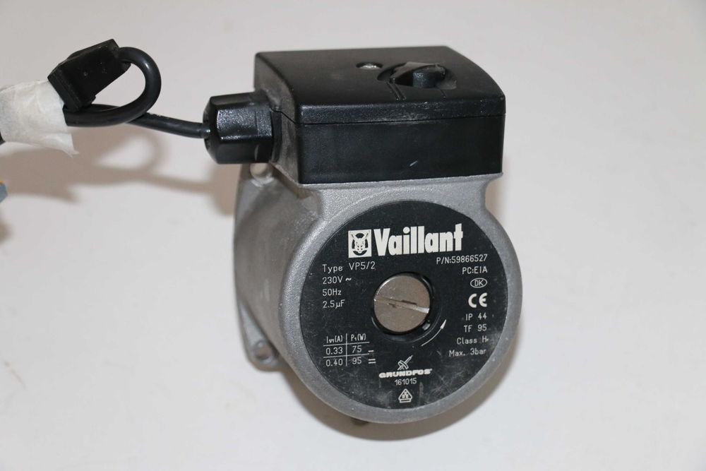 Pompa recirculare Grundfos VP5/2 centrala termica Vaillant