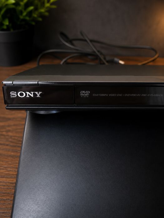 DVD-плеер Sony DVP-NS308 (ДВД player)