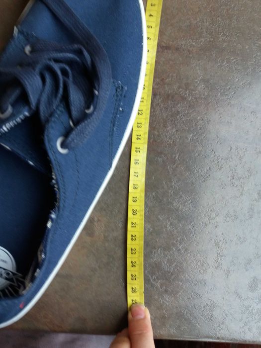 мъжки спортни обувки,гуменки,кецове,маратонки  Levi's ном 41 нови