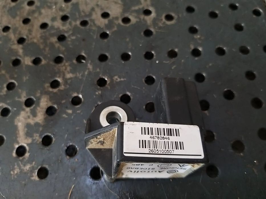 Senzor impact fiat doblo 119 223 46782846