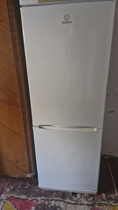 Холодильник 160×60